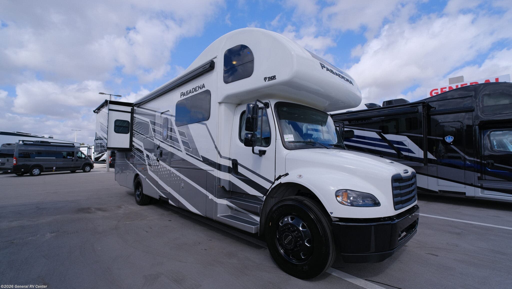 New 2026 Thor Motor Coach Pasadena 34XG available in Fort Pierce, Florida