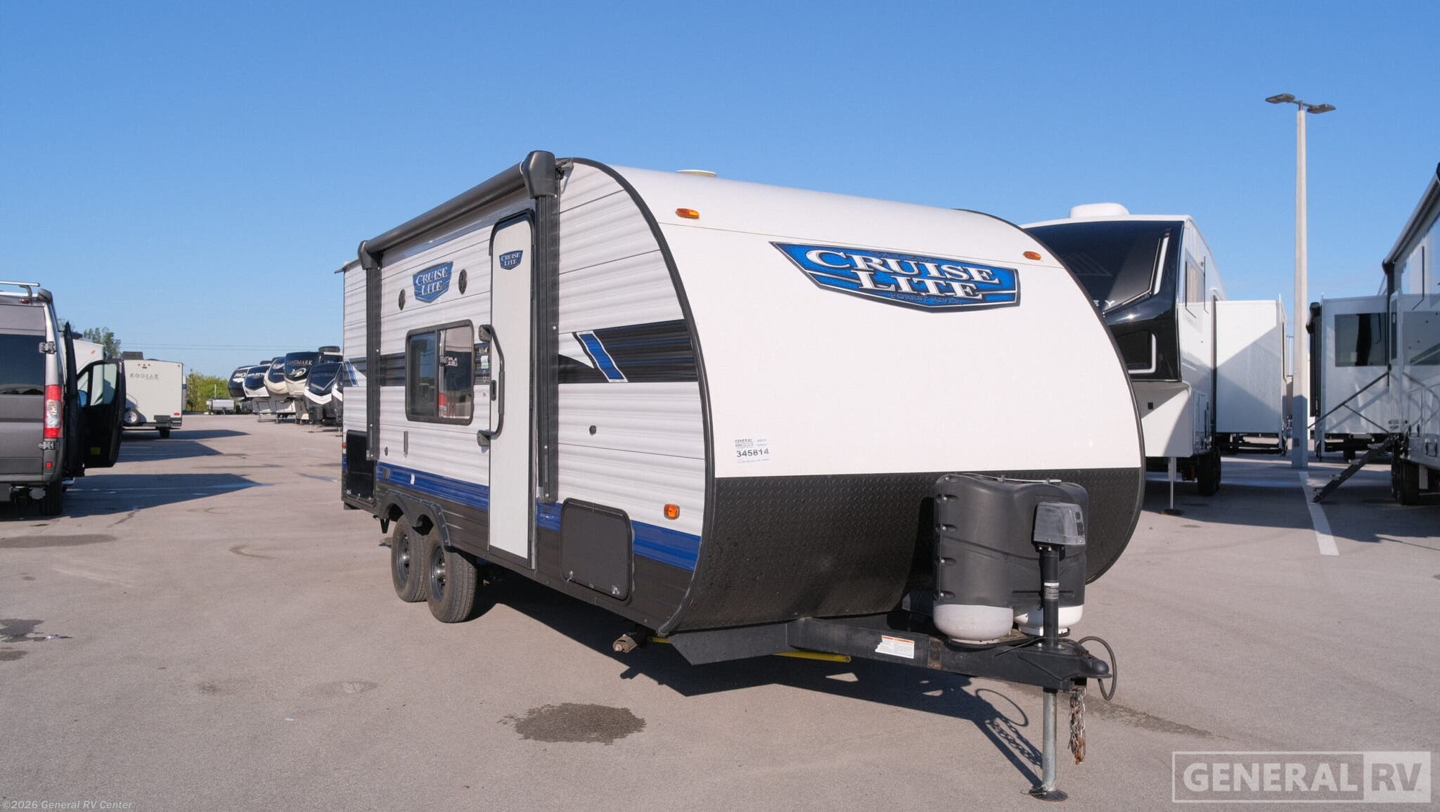 Used 2023 Forest River Salem Cruise Lite 19DBXL available in Fort Pierce, Florida