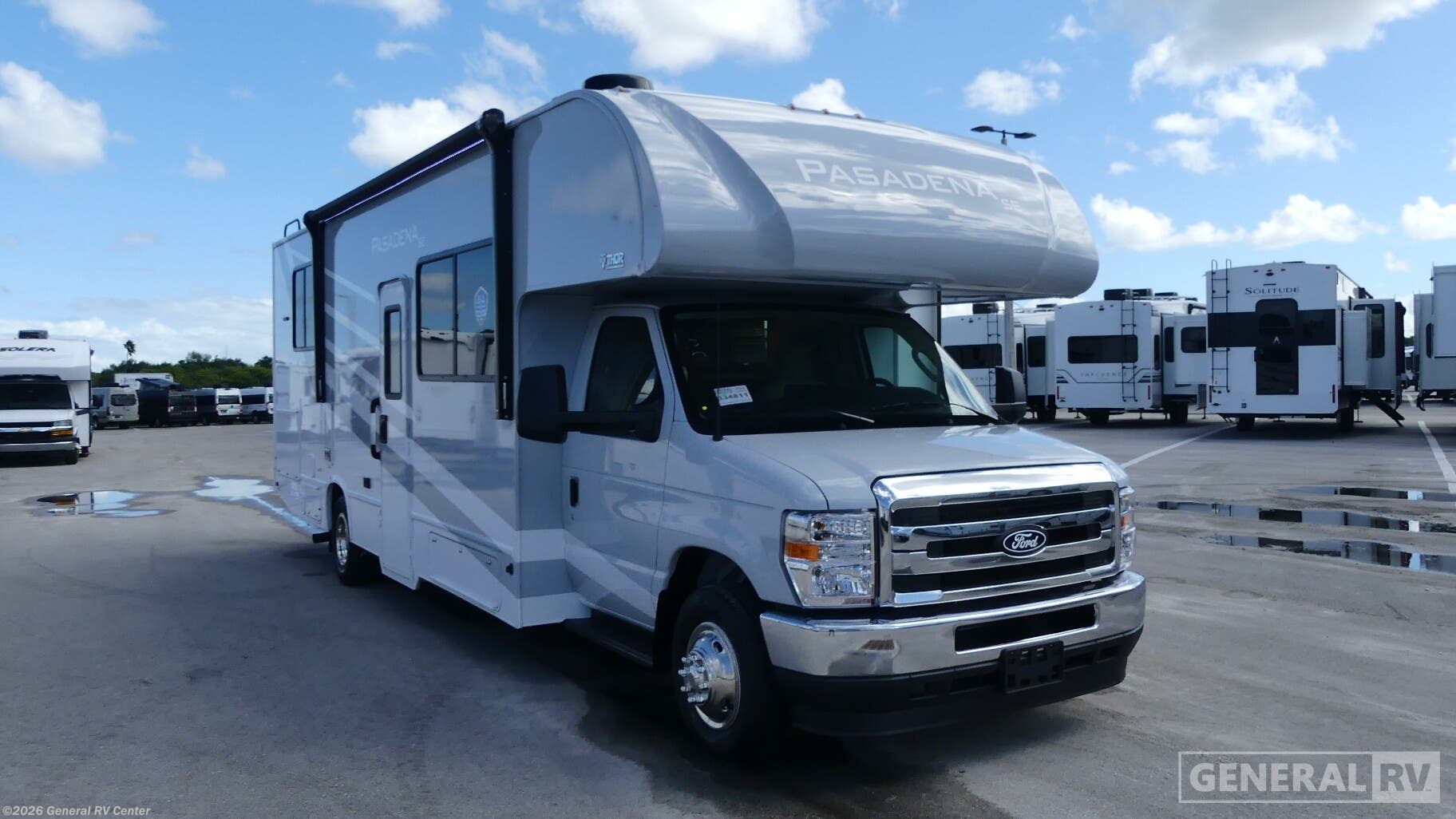 New 2026 Thor Motor Coach Pasadena SE SE28 available in Fort Pierce, Florida