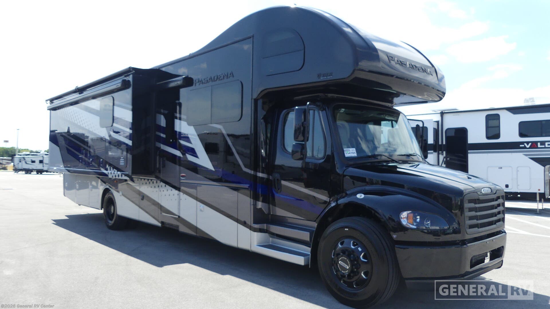 New 2026 Thor Motor Coach Pasadena 38FX available in Fort Pierce, Florida