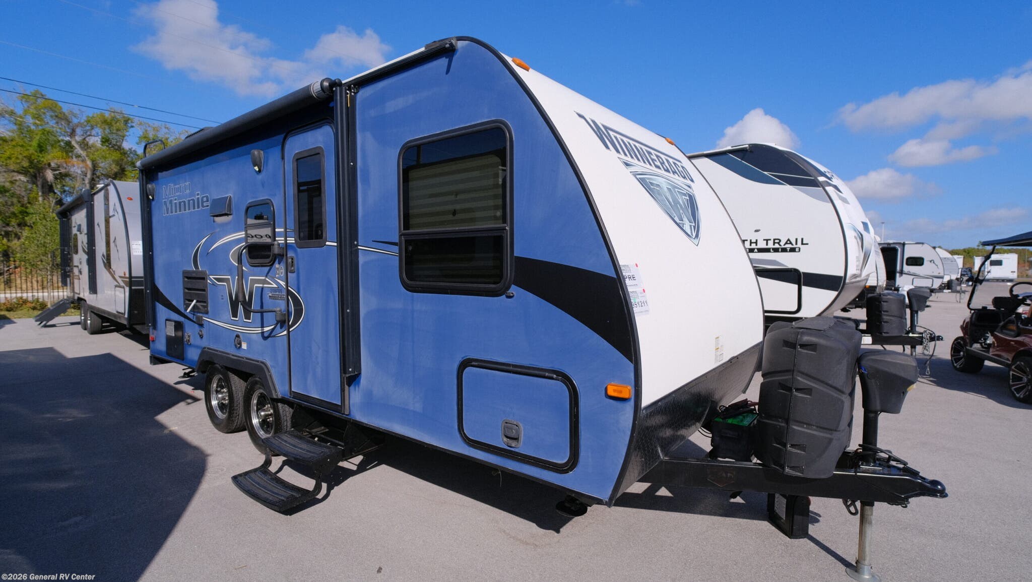 Used 2018 Winnebago Micro Minnie 2106FBS available in Fort Pierce, Florida