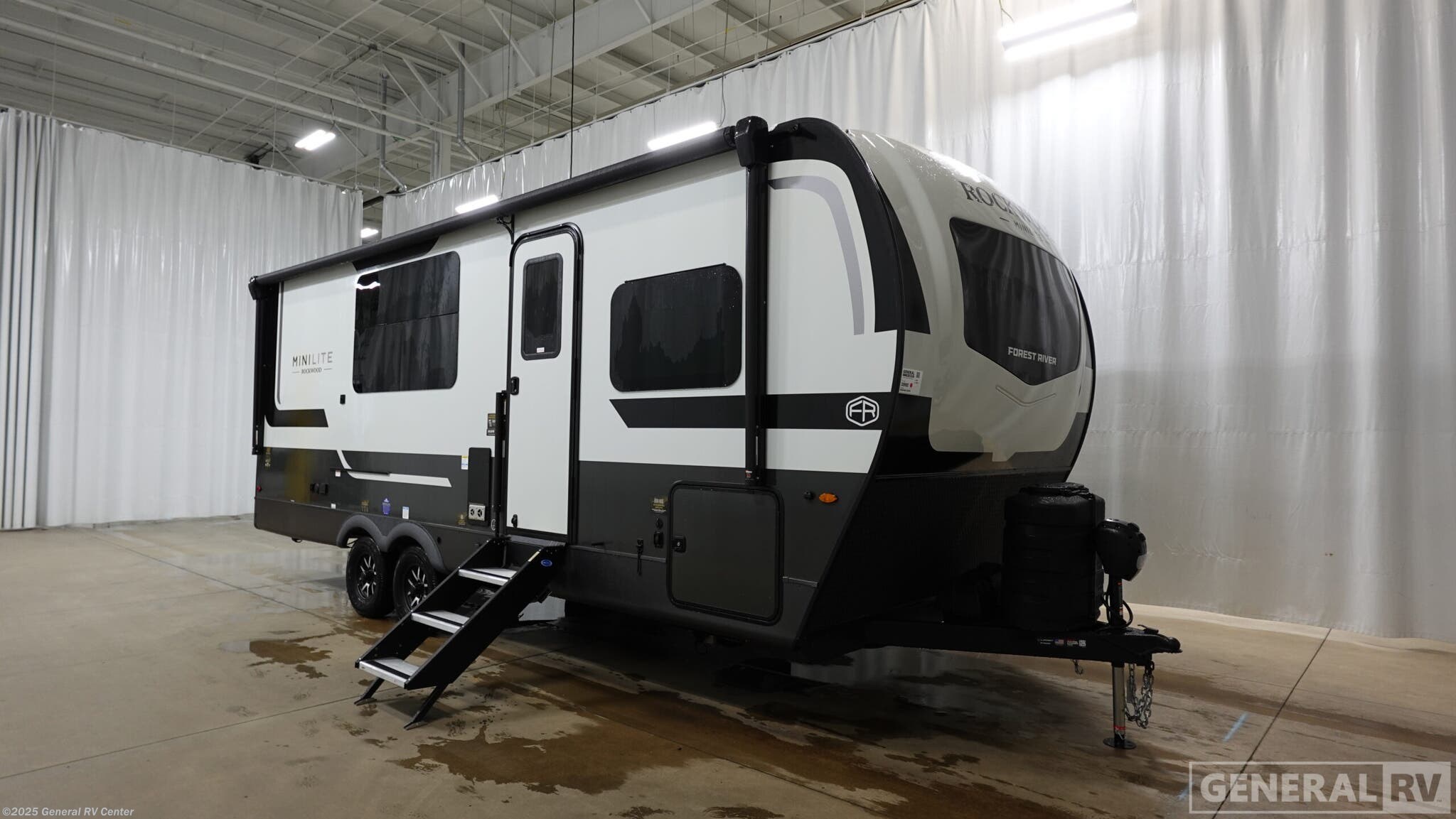 New 2026 Forest River Rockwood 2522FB available in Fort Myers, Florida