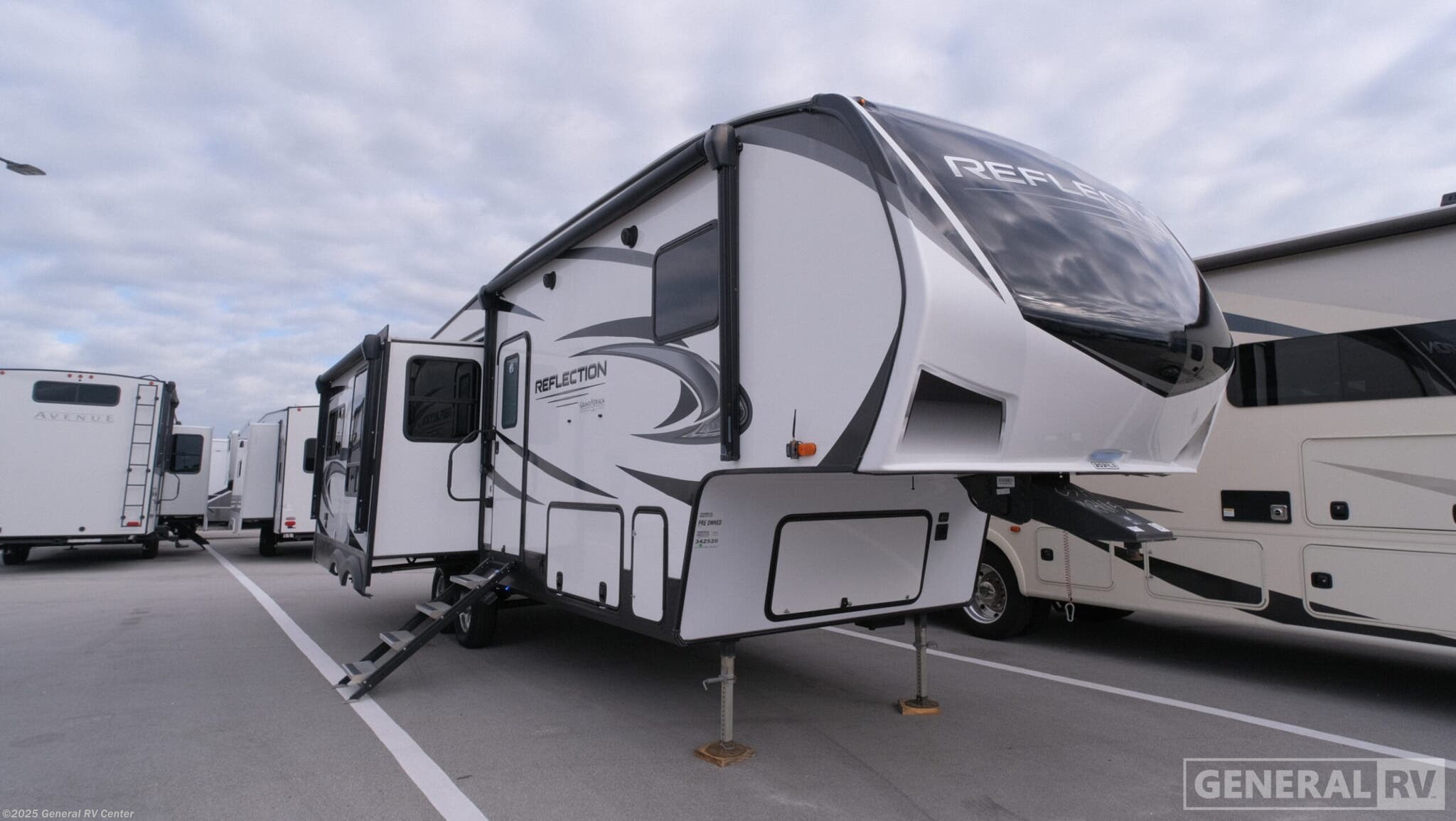 Used 2022 Grand Design Reflection 303RLS available in Fort Myers, Florida