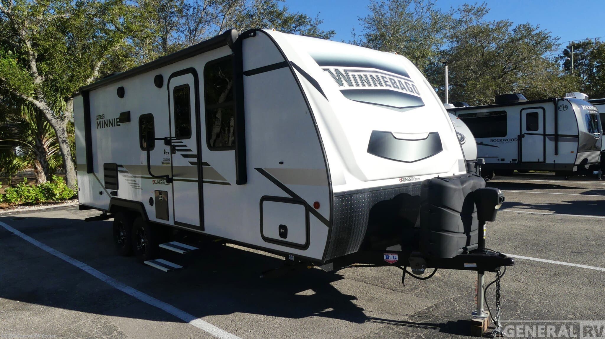 Used 2021 Winnebago Micro Minnie 2306BHS available in Fort Myers, Florida