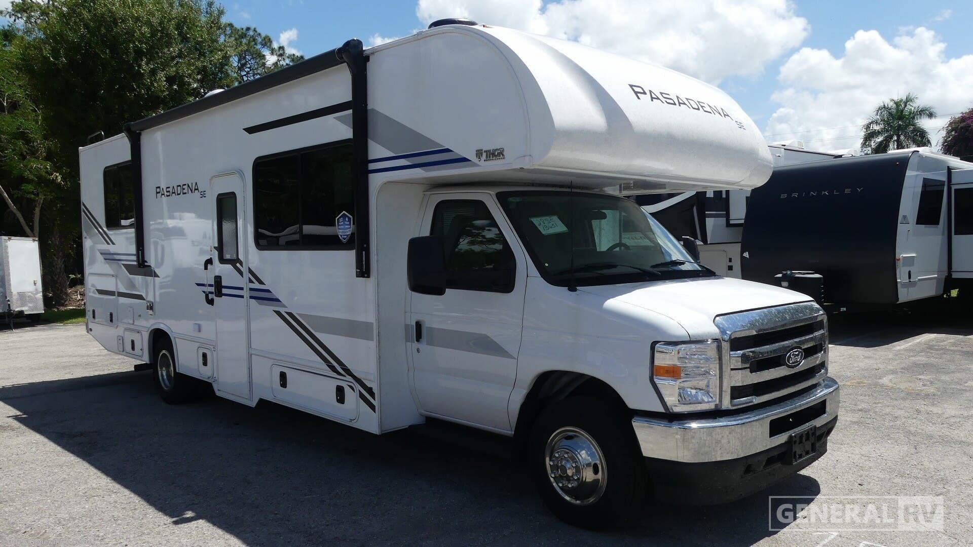 New 2026 Thor Motor Coach Pasadena SE SE28 available in Fort Myers, Florida