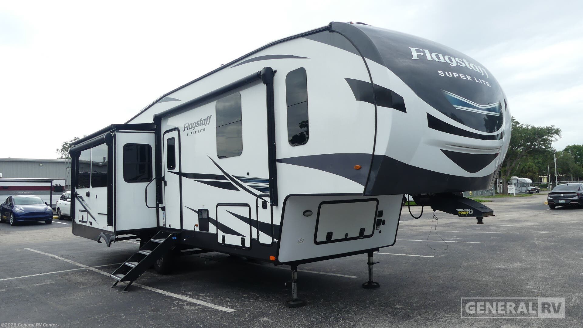 Used 2022 Forest River Flagstaff Super Lite 528MBS available in Fort Myers, Florida