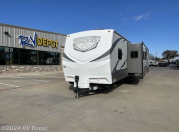 Used 2017 CrossRoads Volante RTZ33BH available in Cleburne, Texas
