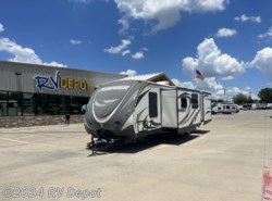 Used 2014 Premier  31BHPR available in Cleburne, Texas
