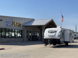 Used 2022 Forest River Alpha Wolf 26DBH-L available in Cleburne, Texas