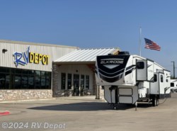 Used 2023 Heartland ElkRidge 38MB available in Cleburne, Texas