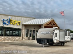 Used 2017 Forest River Wildwood 273QBXL available in Cleburne, Texas