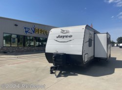 Used 2017 Jayco  JAYFLIGHT 28BHBE available in Cleburne, Texas