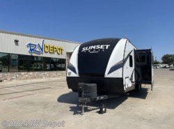 Used 2019 CrossRoads Sunset Trail 289QB available in Cleburne, Texas