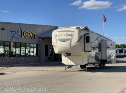 Used 2017 Forest River Silverback 33RK available in Cleburne, Texas