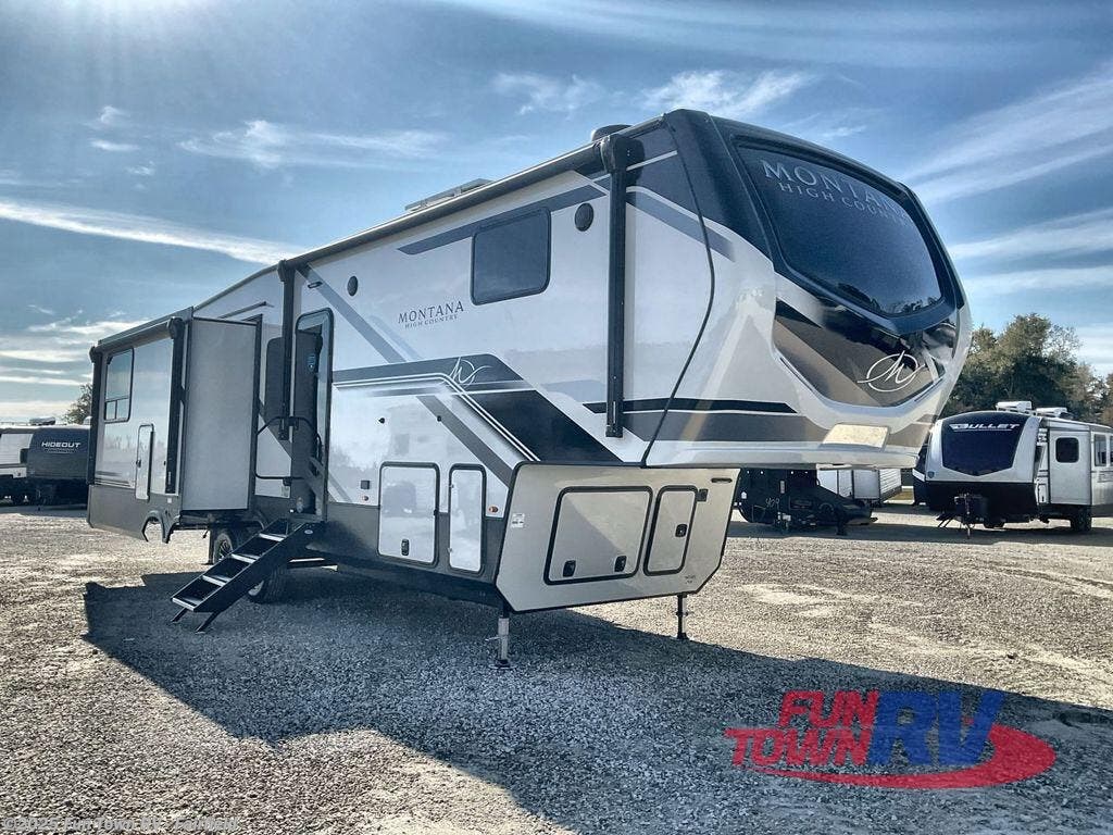 New 2025 Keystone Montana High Country 311RD available in Fairfield, Texas