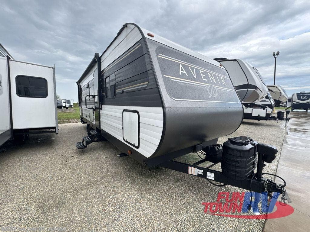 Used 2024 Cruiser RV Avenir A-27BH available in Fairfield, Texas