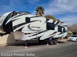 Used 2014 Dutchmen Voltage Epic Series great floorplan, 2 slideouts available in Henderson, Nevada