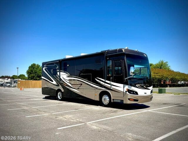 Used 2014 Newmar Ventana 3433 available in Virginia Beach, Virginia