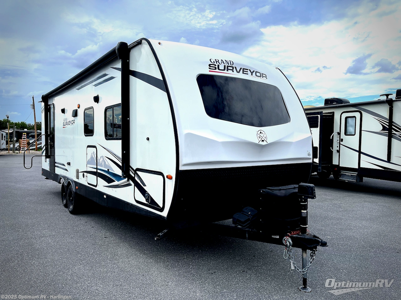 Used 2023 Forest River Grand Surveyor 267RBSS available in La Feria, Texas