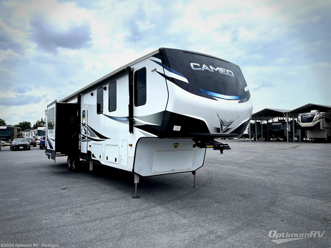 Used 2021 CrossRoads Cameo CE3975CK available in La Feria, Texas