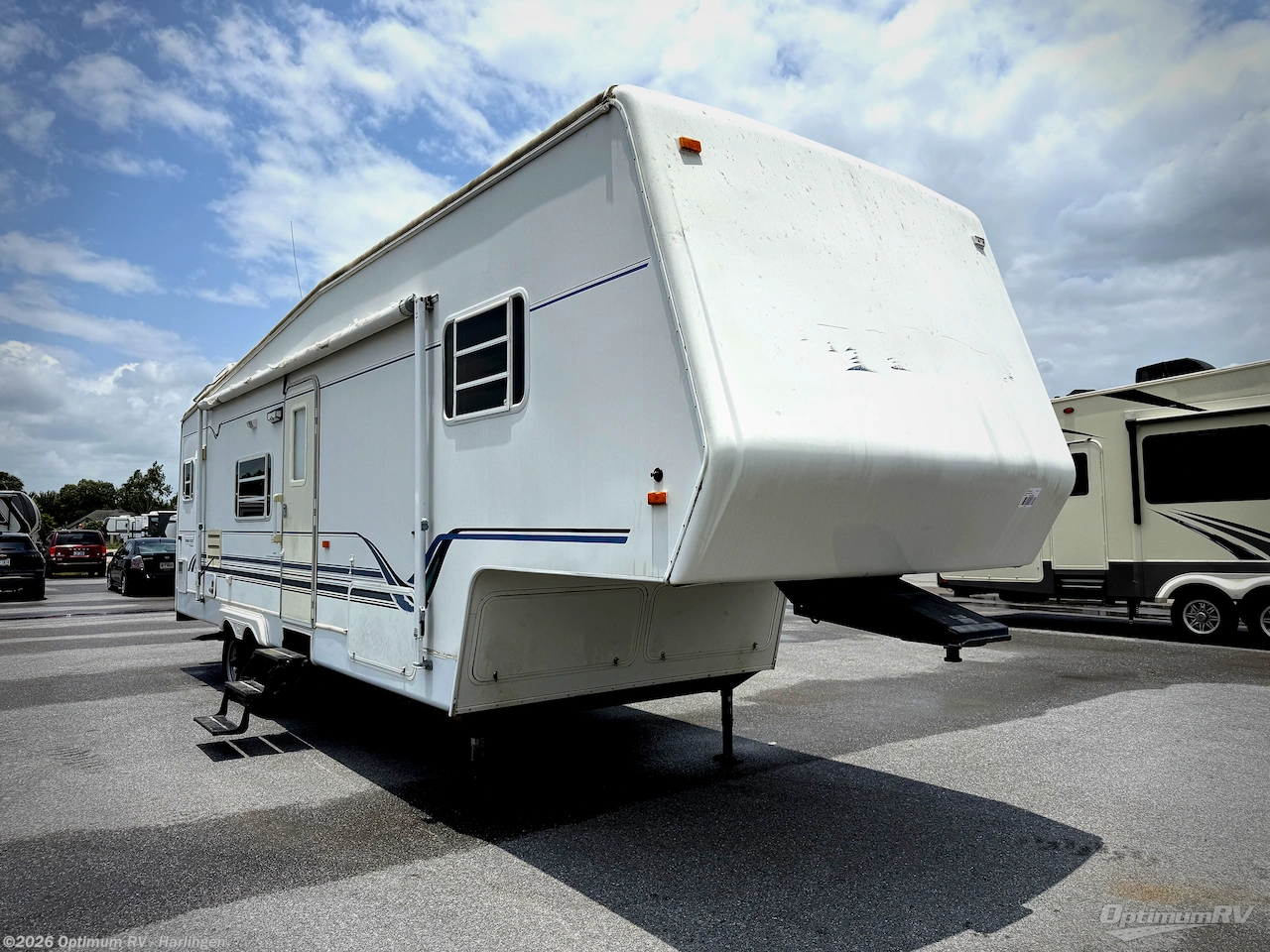 Used 2000 SunnyBrook  SunnyBrook 30RKF available in La Feria, Texas