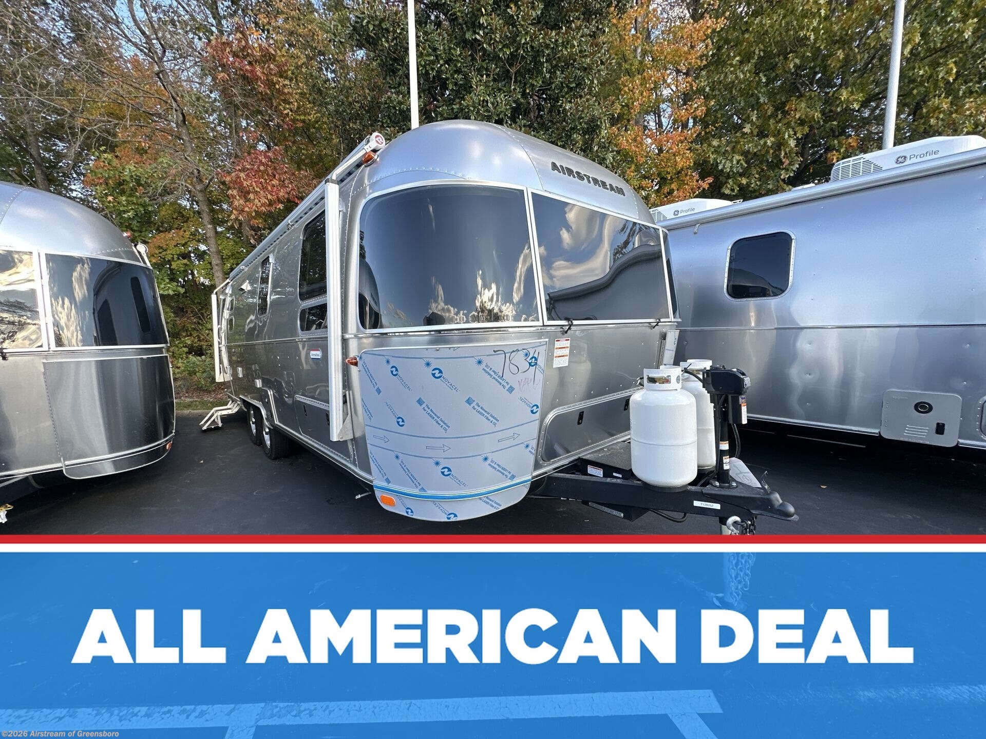 New 2026 Airstream International 27FB Twin available in Colfax, North Carolina