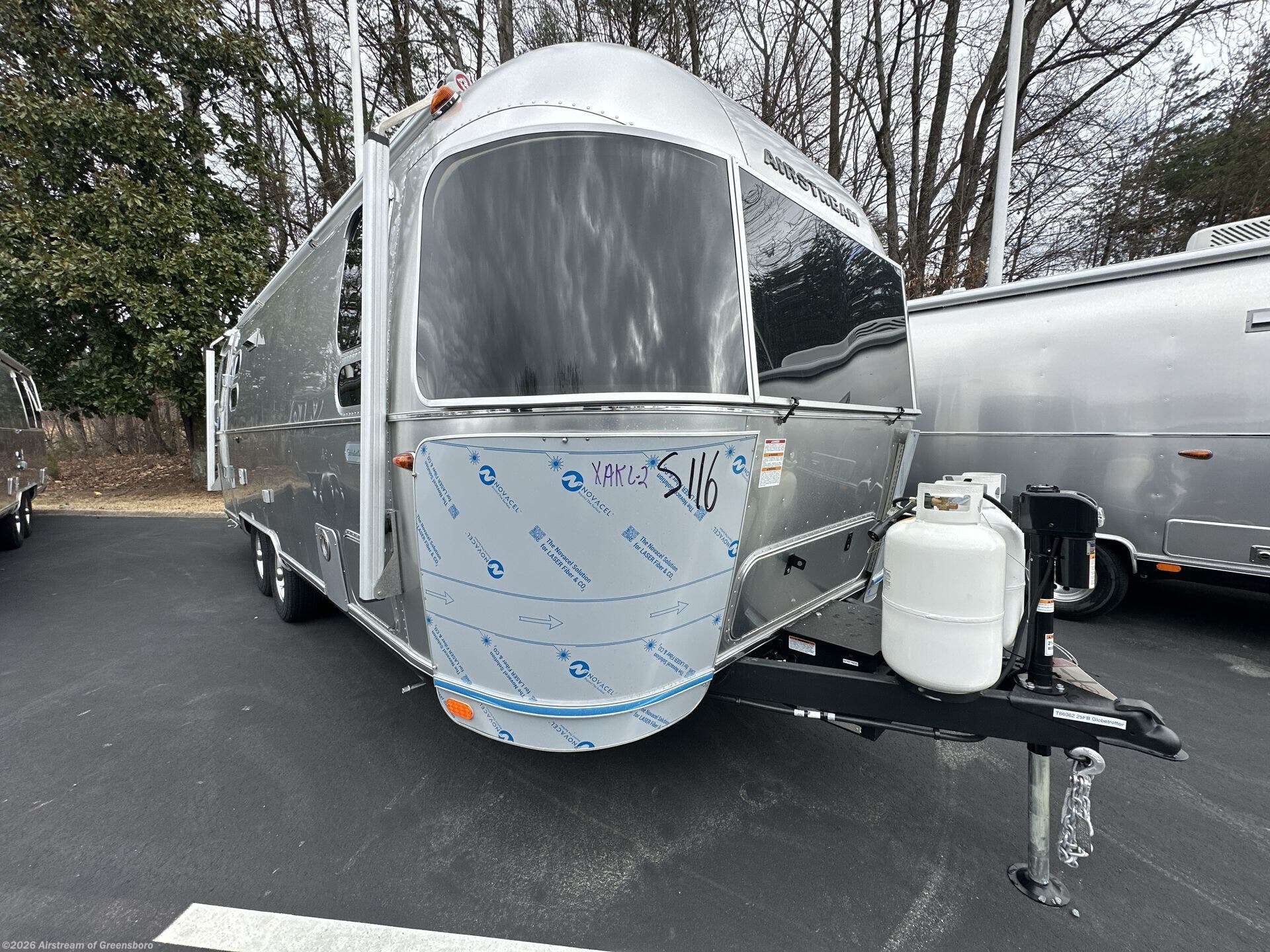Used 2025 Airstream Globetrotter 25FB Twin available in Colfax, North Carolina