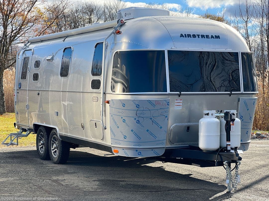 New 2026 Airstream Trade Wind 25FBT available in Colfax, North Carolina