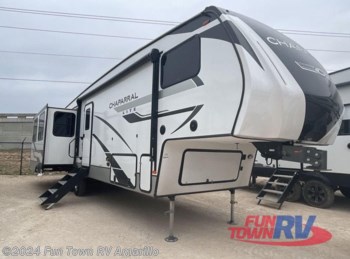 Used 2023 Coachmen Chaparral 30BHS available in Amarillo, Texas