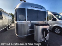 New 2025 Airstream Flying Cloud 25FB Twin available in San Diego, California