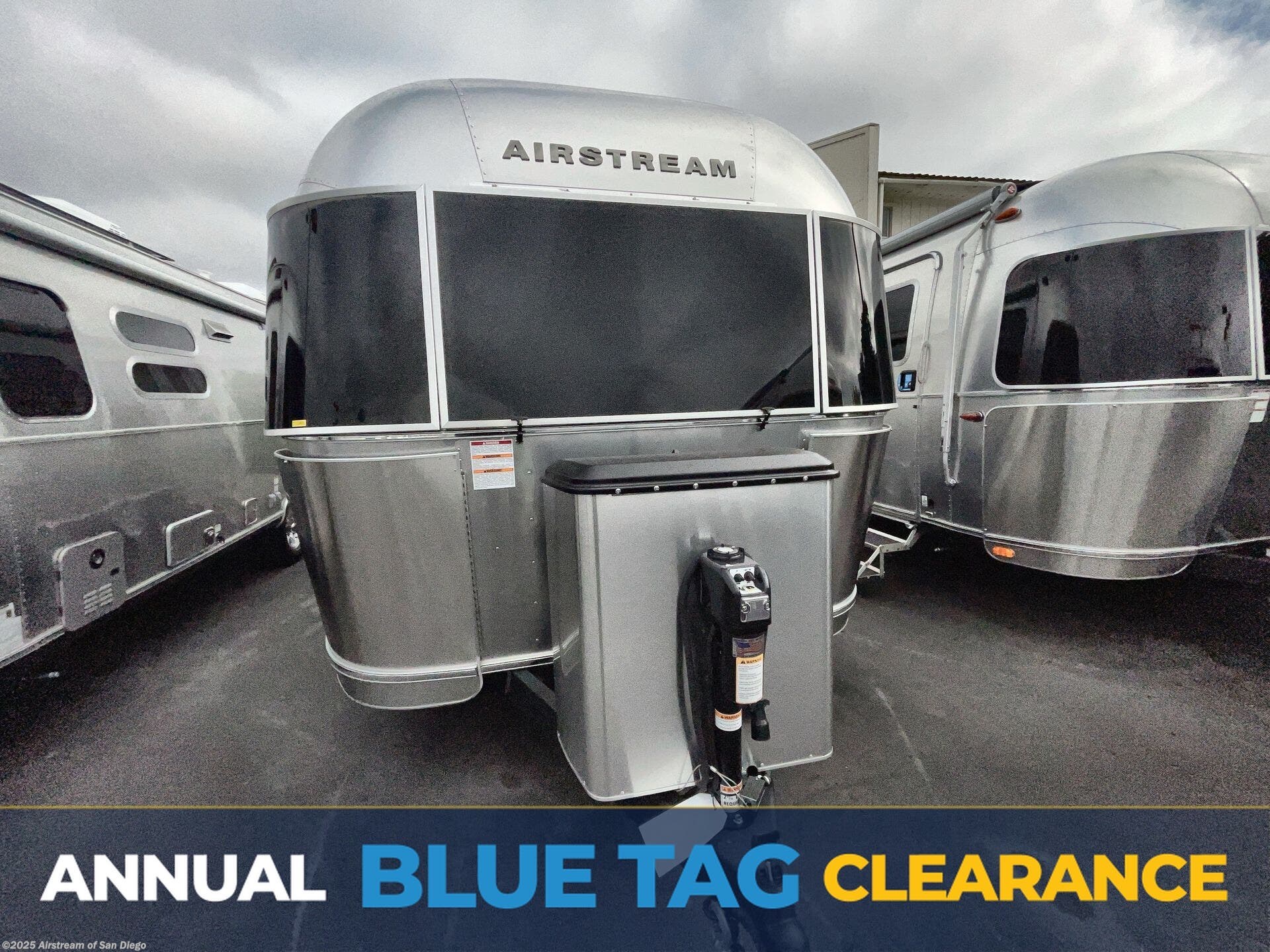 New 2025 Airstream International 23FB available in San Diego, California