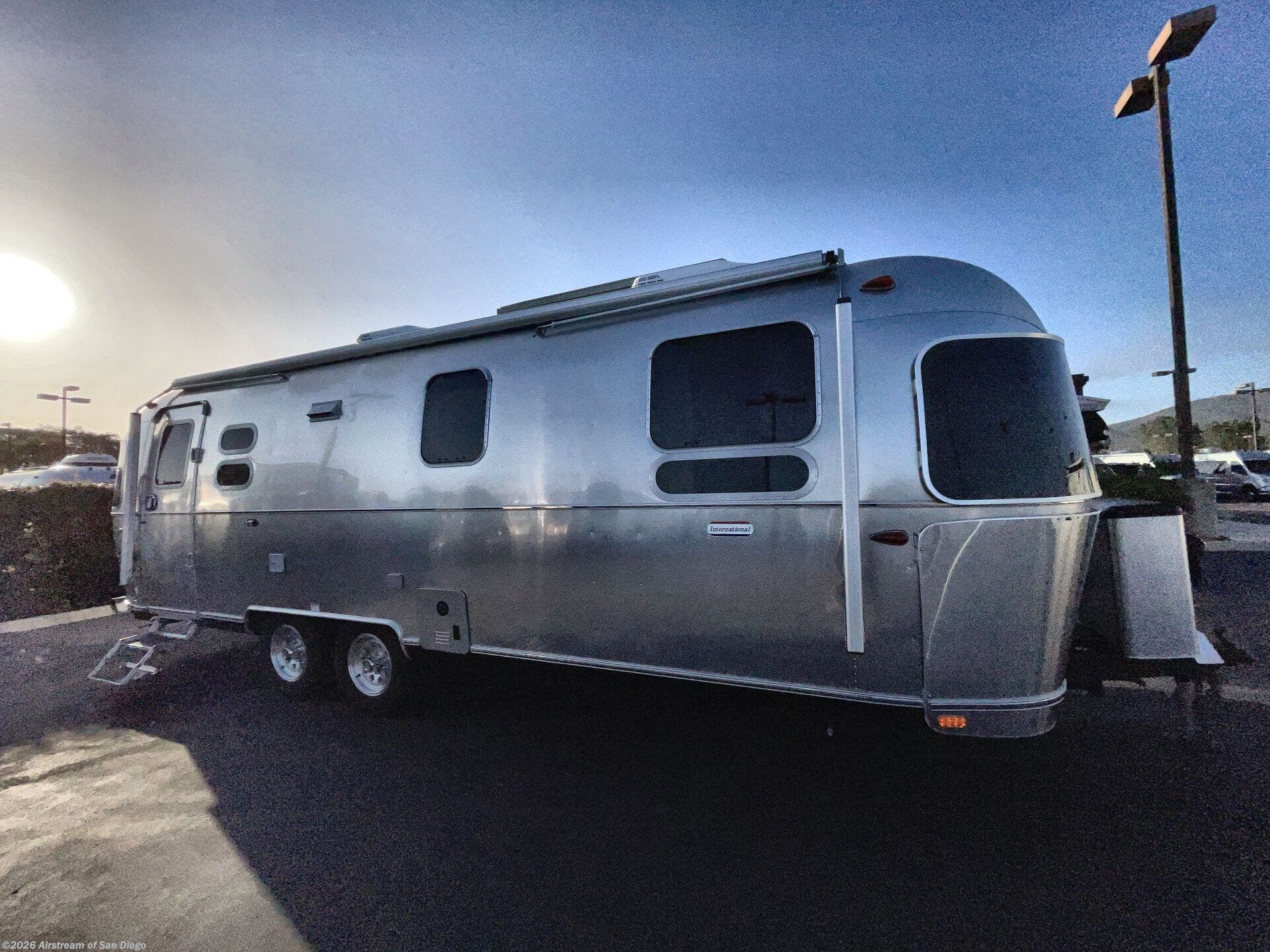New 2026 Airstream International 27FBQ available in San Diego, California