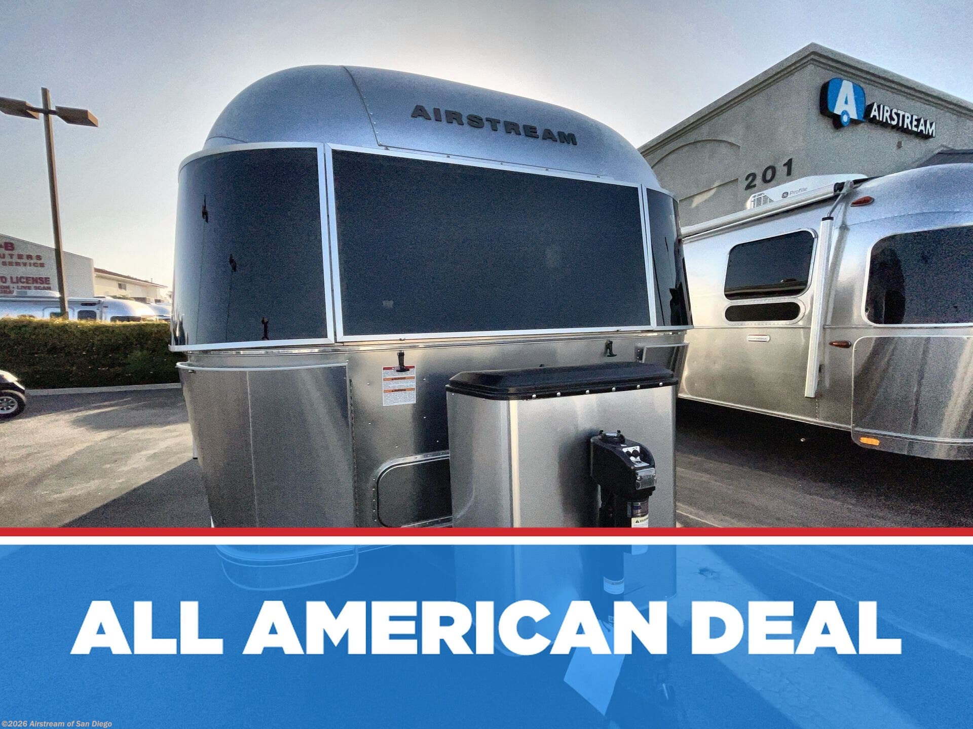 New 2026 Airstream International 27FBQ available in San Diego, California