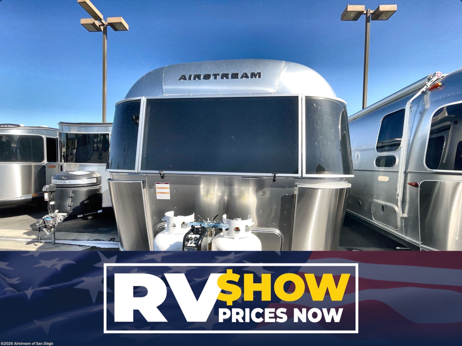 2026 Airstream Globetrotter 25FB Twin