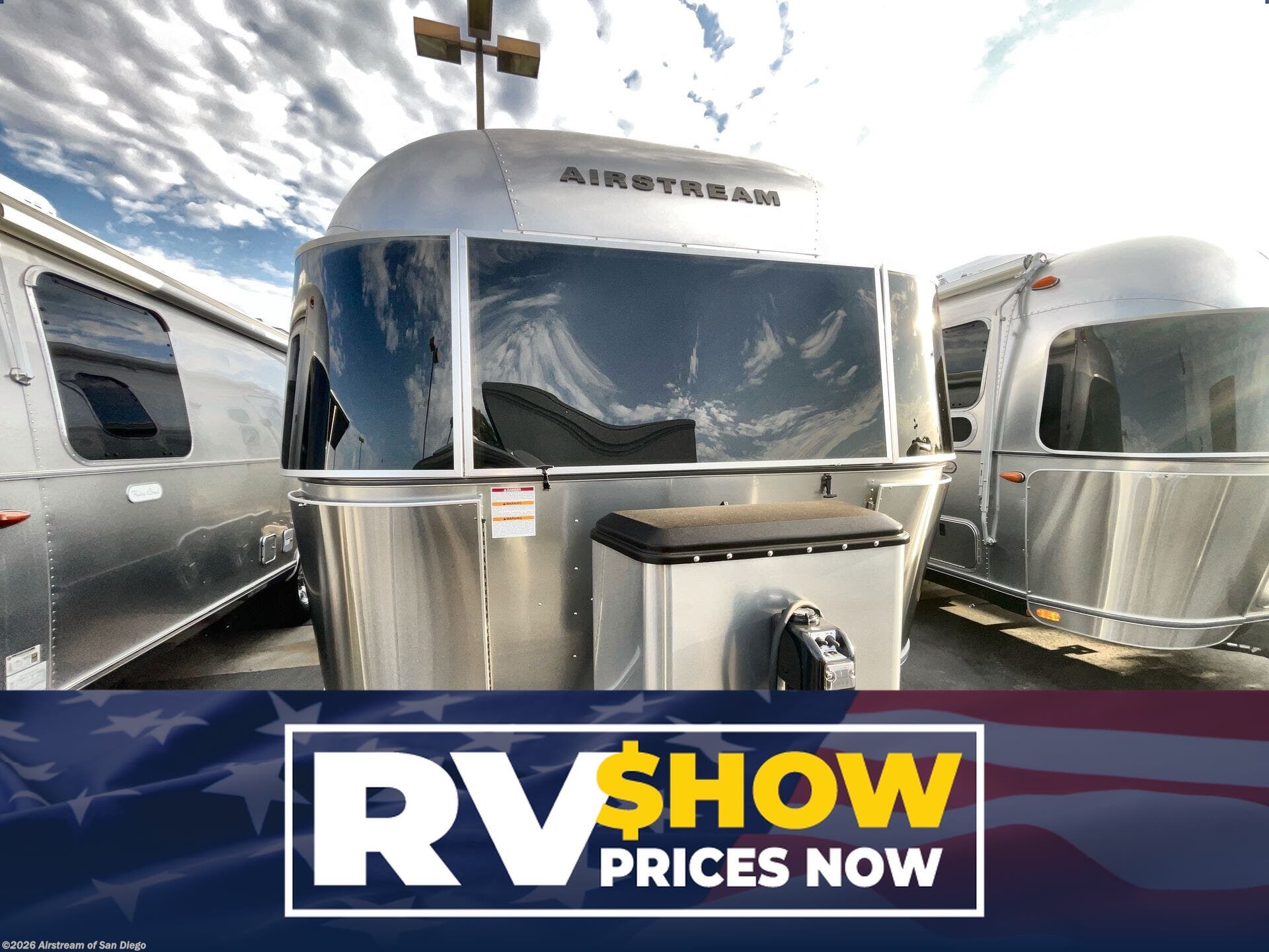 New 2027 Airstream Trade Wind 25FB available in San Diego, California