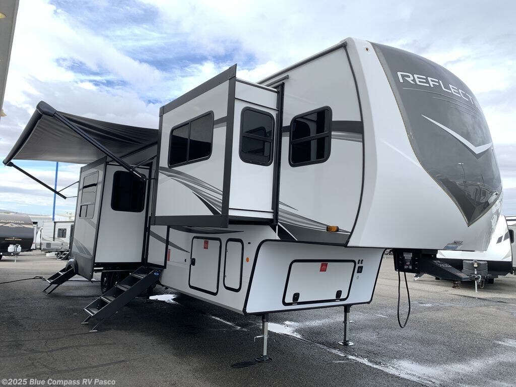 New 2025 Grand Design Reflection 360FLS available in Pasco, Washington