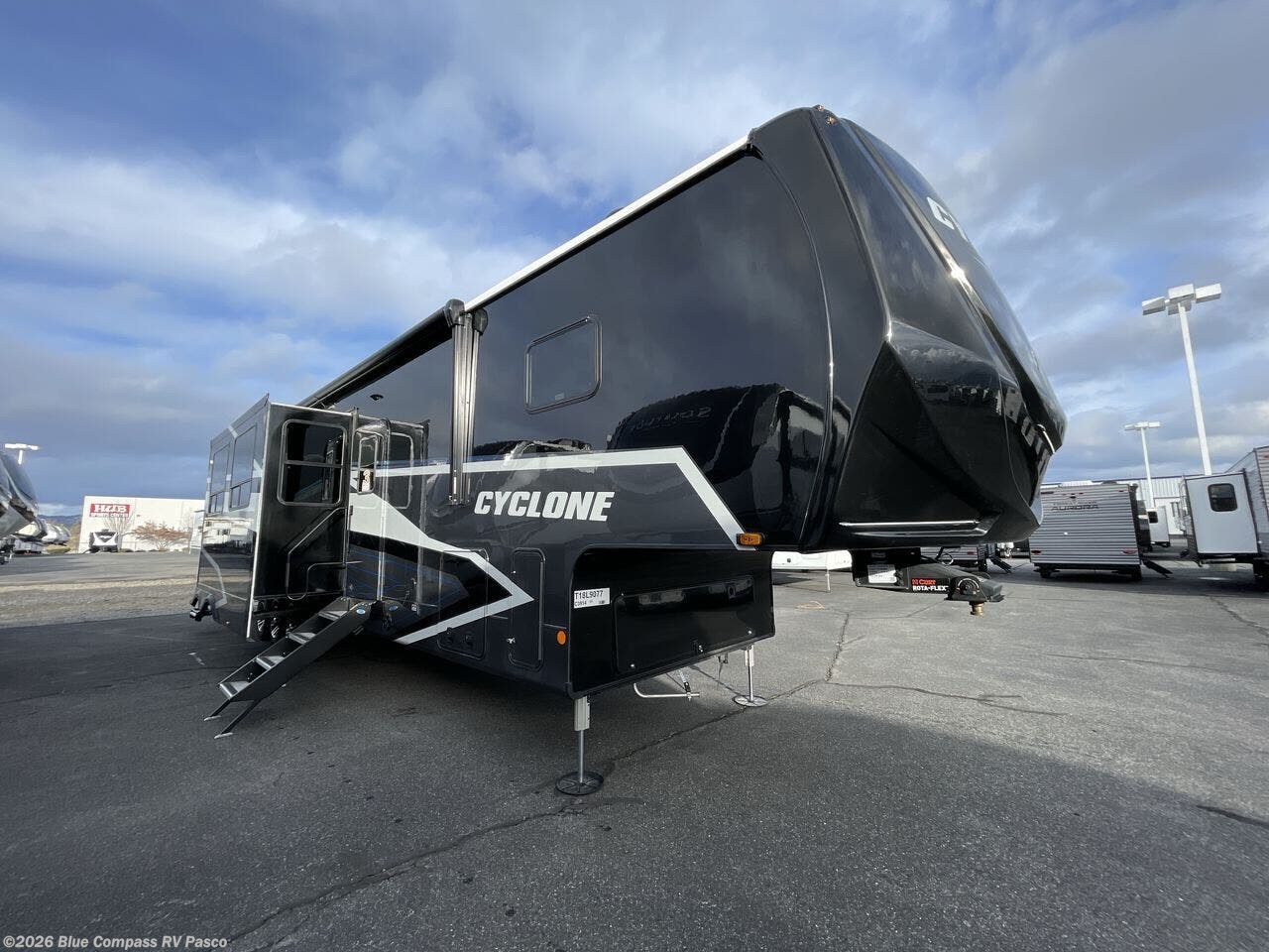 New 2026 Heartland Cyclone 3914 available in Pasco, Washington