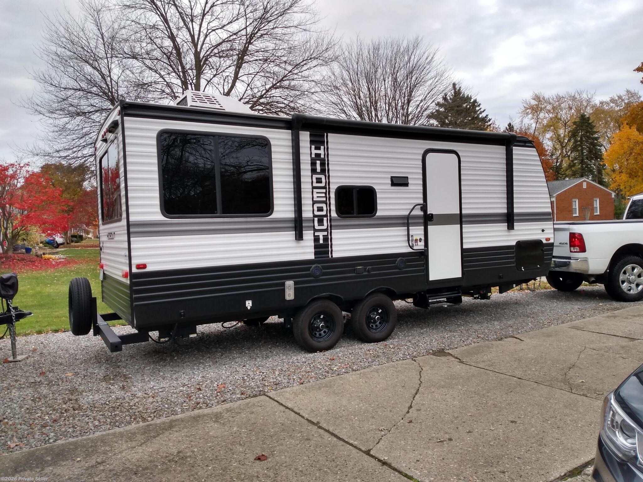 Used 2024 Keystone Hideout 200rl, rear dinette available in Waterford, Michigan