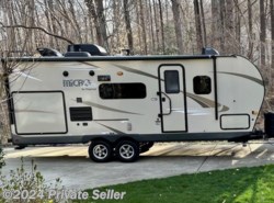 Used 2019 Forest River Flagstaff MicroLite 25BDS Murphy Queen, Full Outside Kitchen available in Raleigh, North Carolina
