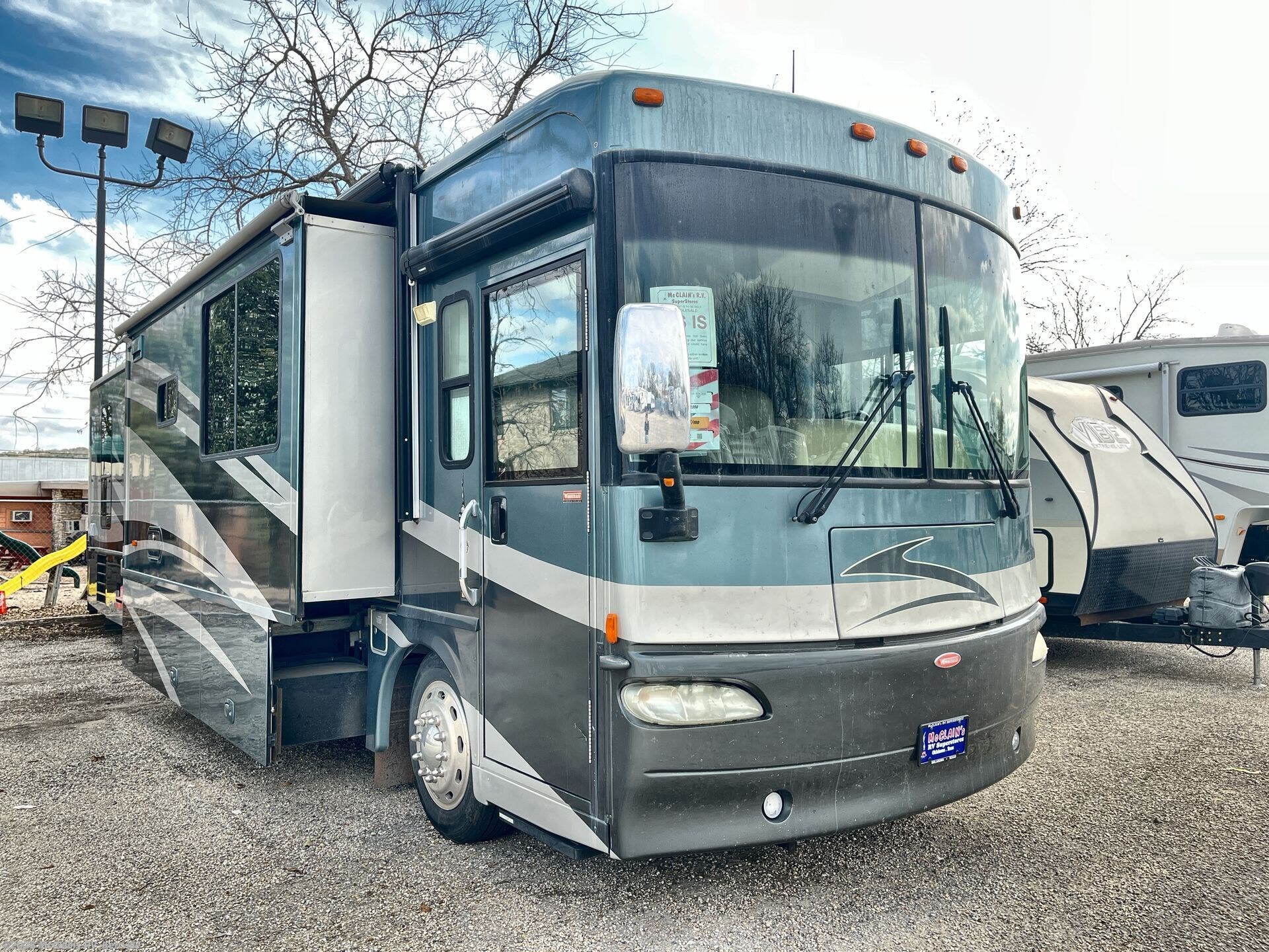 Used 2007 Winnebago Journey 39K available in Kerrville, Texas