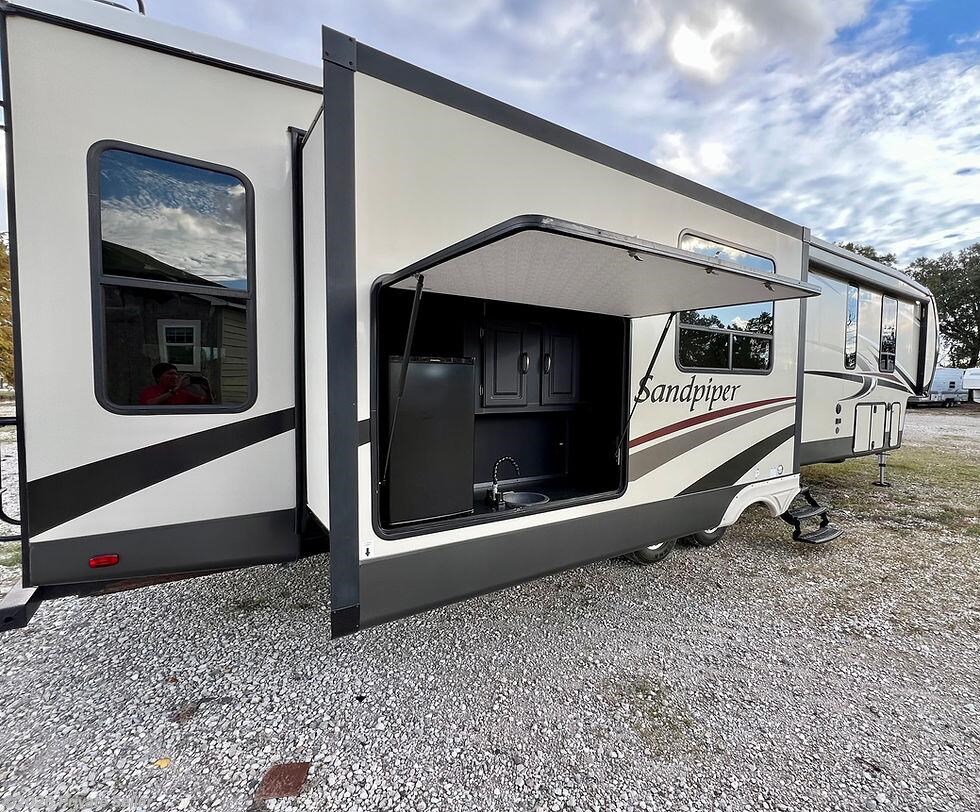Used 2017 Forest River Sandpiper Luxury 2-BR Bunkhouse, Loft, W/D Hookups, Sleeps 11 available in East Helena, Montana