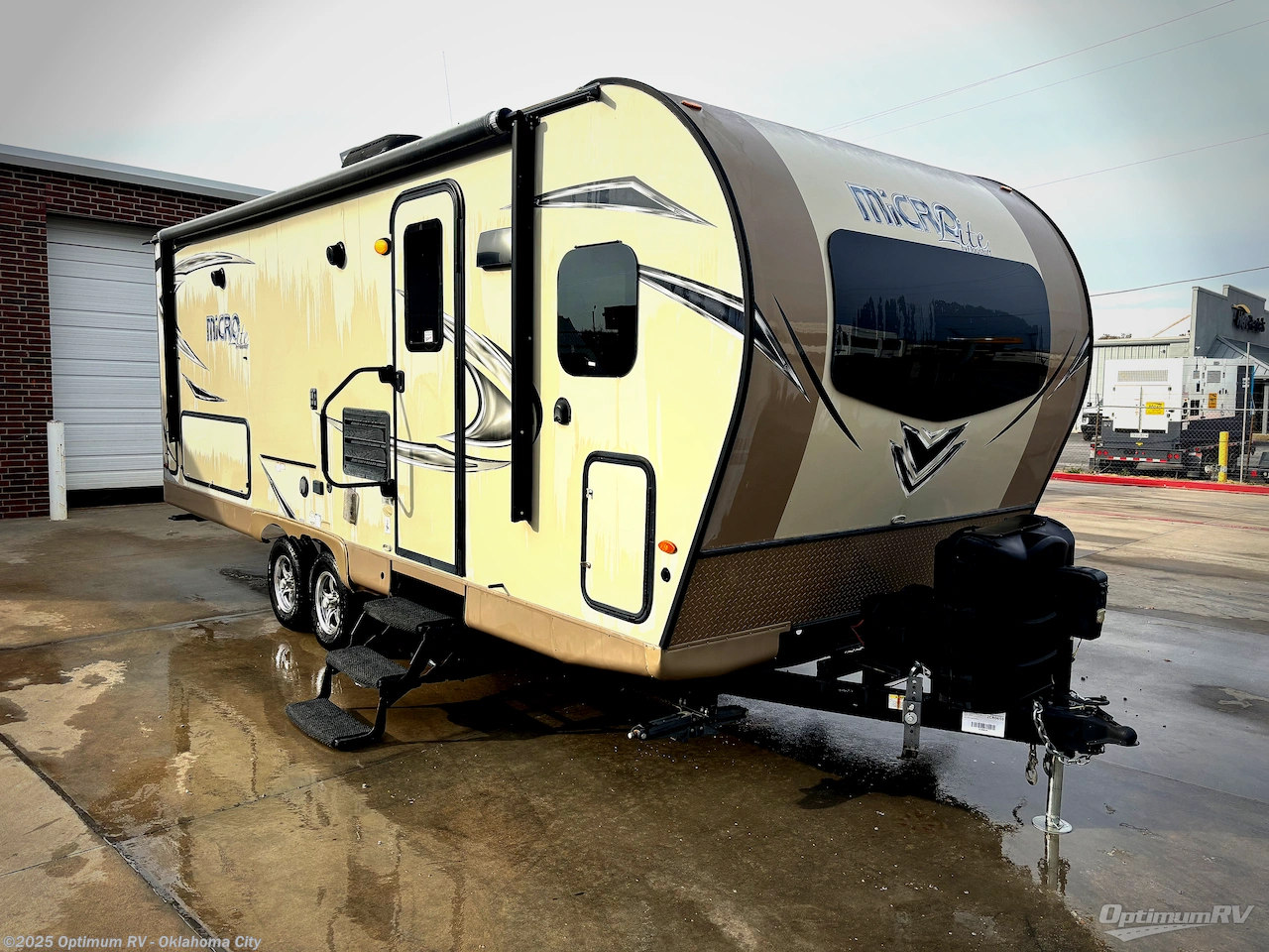 Used 2018 Forest River Flagstaff Micro Lite 25FKS available in Moore, Oklahoma