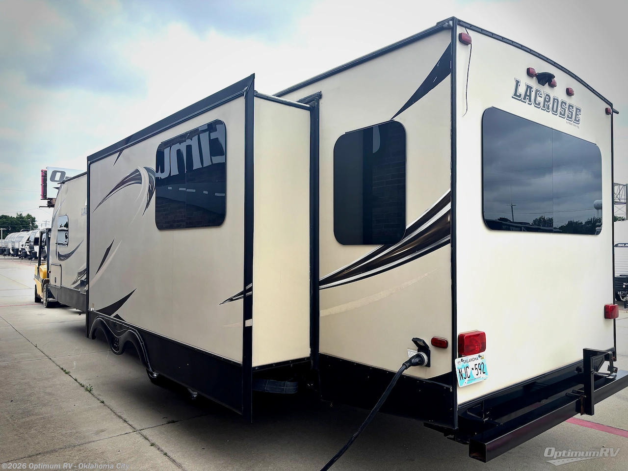 Used 2019 Prime Time LaCrosse 3399SE available in Moore, Oklahoma