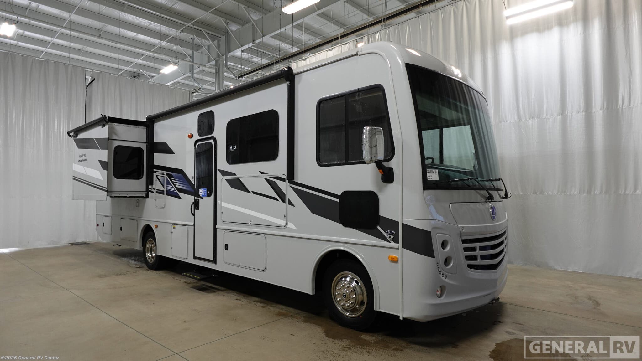 New 2026 Holiday Rambler Admiral 32N available in Salisbury, North Carolina