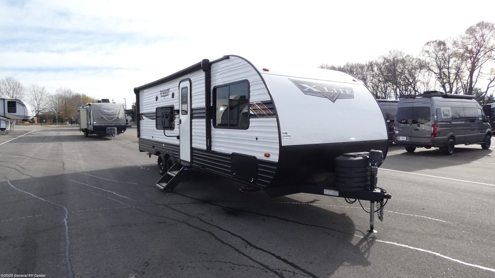 Used 2024 Forest River Wildwood X-Lite 261BHXL available in Salisbury, North Carolina