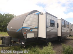 Used 2021 Coachmen Catalina Legacy Edition 343BHTSLE available in Seguin, Texas