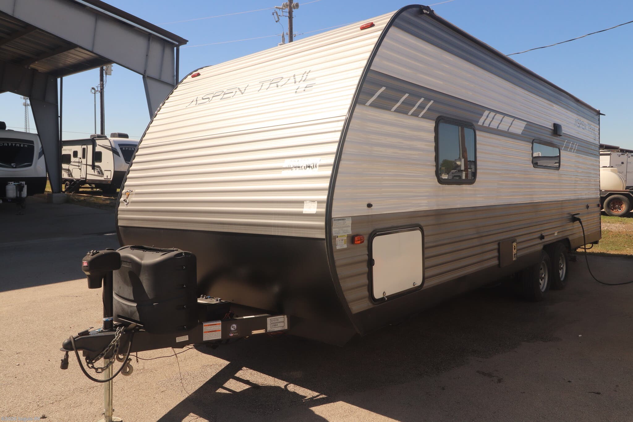 Used 2022 Dutchmen Aspen Trail 25BH available in Seguin, Texas