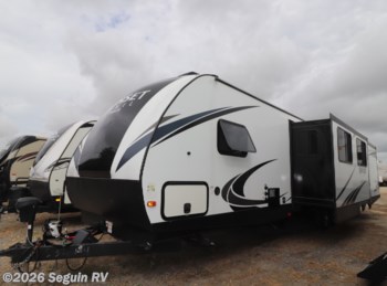 Used 2018 CrossRoads Sunset Trail Super Lite SS-331BH available in Seguin, Texas
