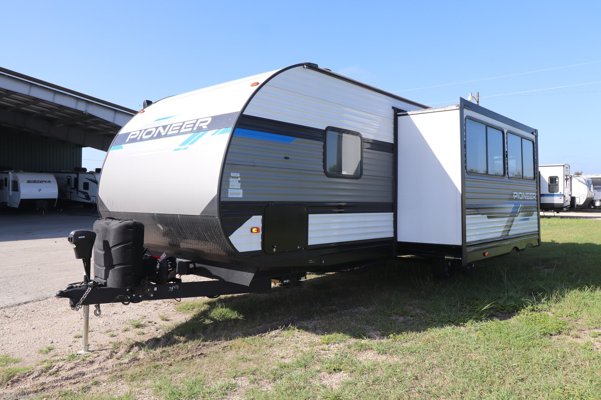 Used 2024 Heartland Pioneer BH270 available in Seguin, Texas