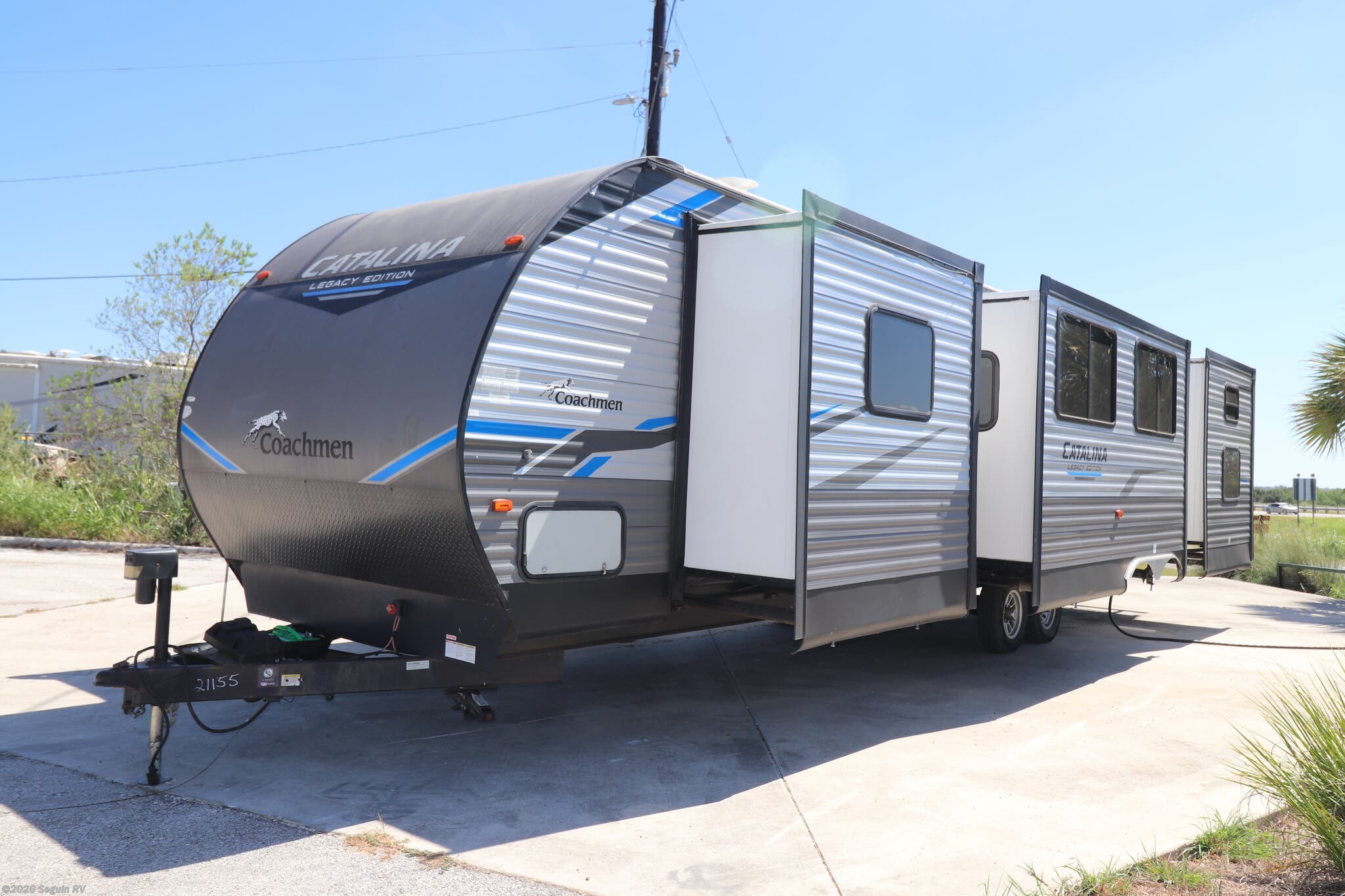 Used 2021 Coachmen Catalina Legacy Edition 343BHTSLE available in Seguin, Texas
